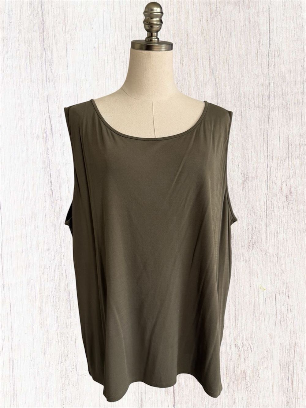 Eileen Fisher Sleeveless Olive plus size Tank Top 100% silk
